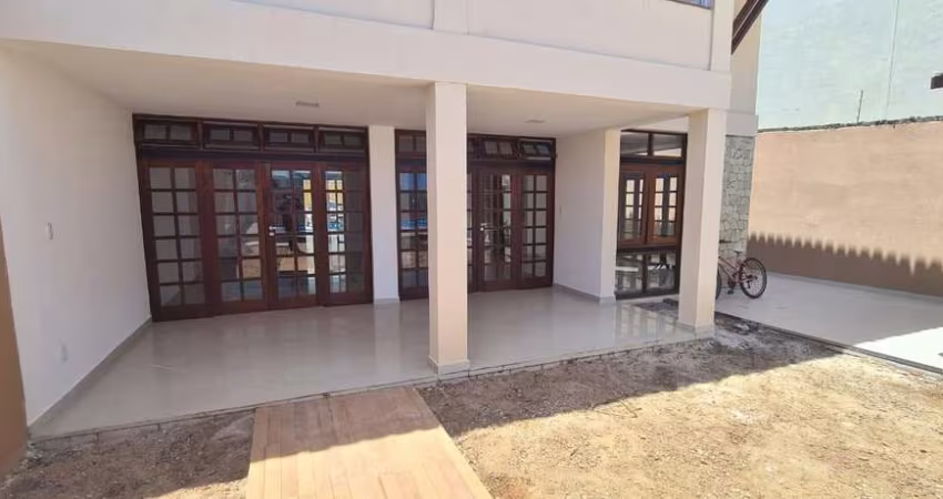 Casa Comercial para Venda em Lauro de Freitas, Villas / Miragem, 4 dormitórios, 2 suítes, 4 banheiros, 3 vagas