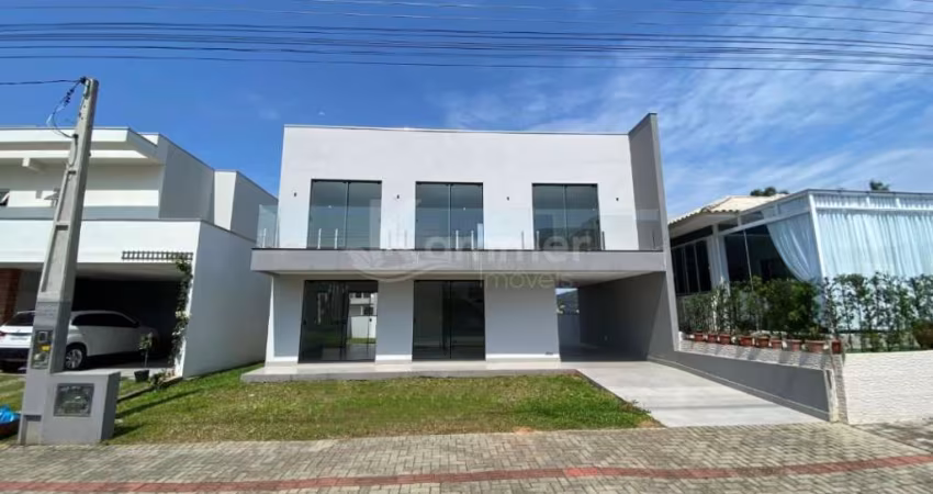Excelente sobrado mobiliado com 3 dormitórios em condomínio fechado, Balneário Piçarras