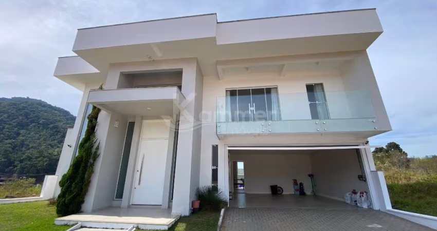 Casa a Venda em Luiz Alves com piscina