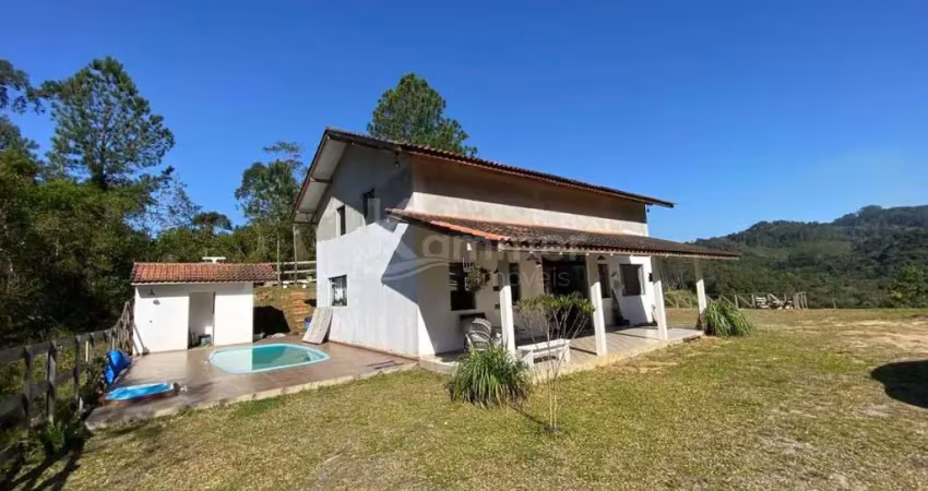 Chacará a venda em luiz alves, mobiliada e com piscina