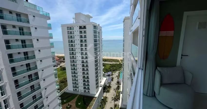 Apartamento mobiliado e decorado em home club frente mar em balneário piçarras