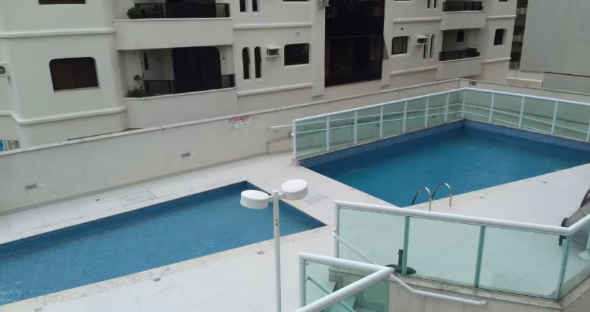 Excelente apto para sua residência ou lazer, duas quadras do mar
