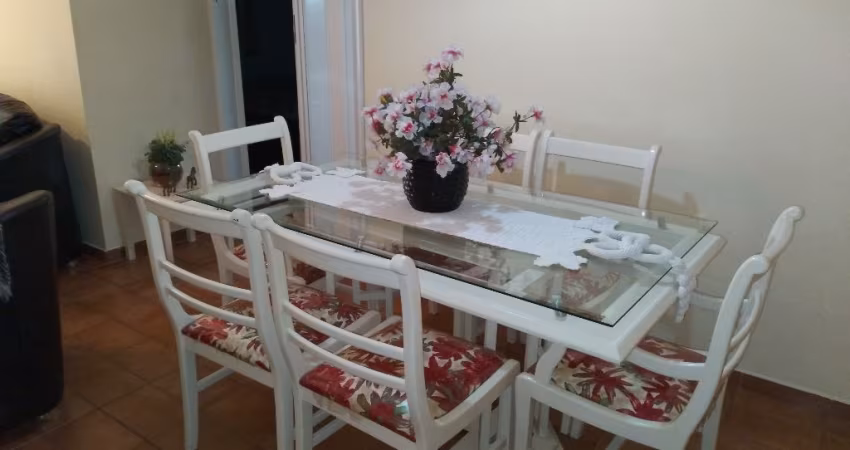 Excelente Apartamento, 3 quadras da Praia