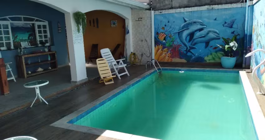 Casa à venda na Rua Luiz Rodrigues Pedro, Enseada, Guarujá