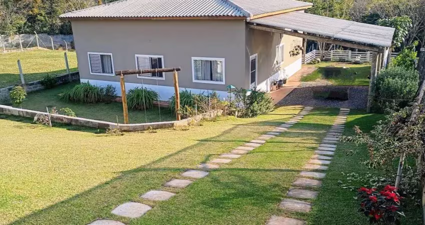 Chácara / sítio com 3 quartos à venda na Zona Rural, Alambari 