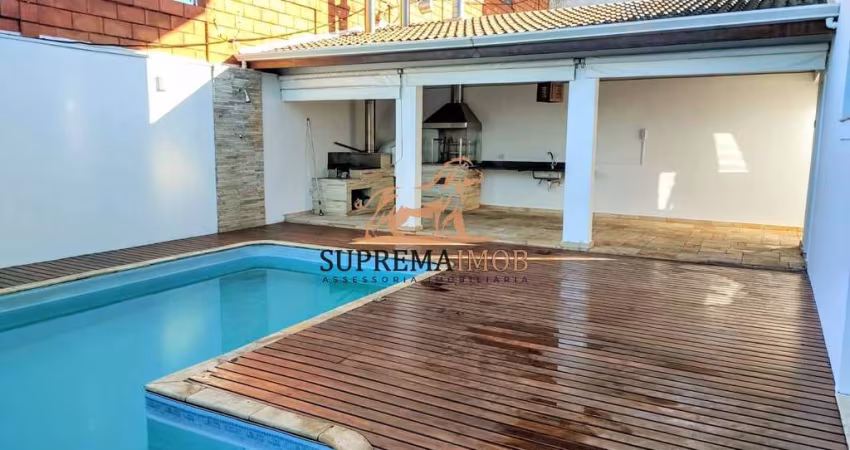 Casa sobrado á venda - Condomínio Aldeia da Mata