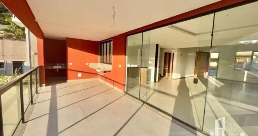 Casa duplex de condomínio à venda na cidade de teresópolis rj