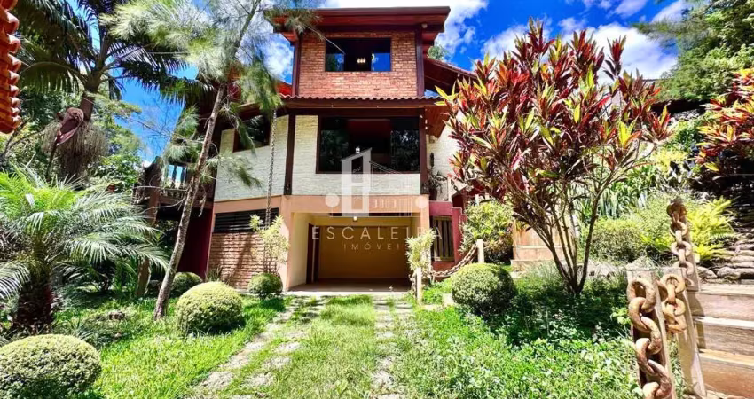 Casa à venda em Teresópolis-RJ, Parque do Imbui: 1 quarto, 1 suíte, 2 salas, 2 banheiros, 2 vagas, 110,62 m².