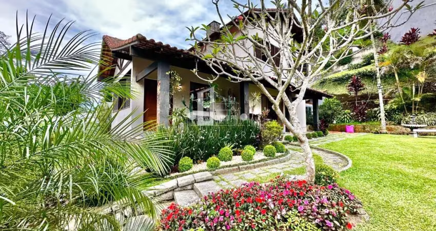 Oportunidade única: Casa de luxo à venda em Teresópolis-RJ, Jardim Europa - 4 quartos, 2 suítes, 3 salas, 4 banheiros, 6 vagas, 370m².