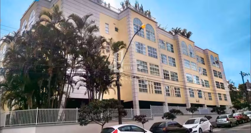 Apartamento à venda no Alto, Teresópolis-RJ: 1 quarto, 1 banheiro, 1 vaga de garagem, 42m² de área.