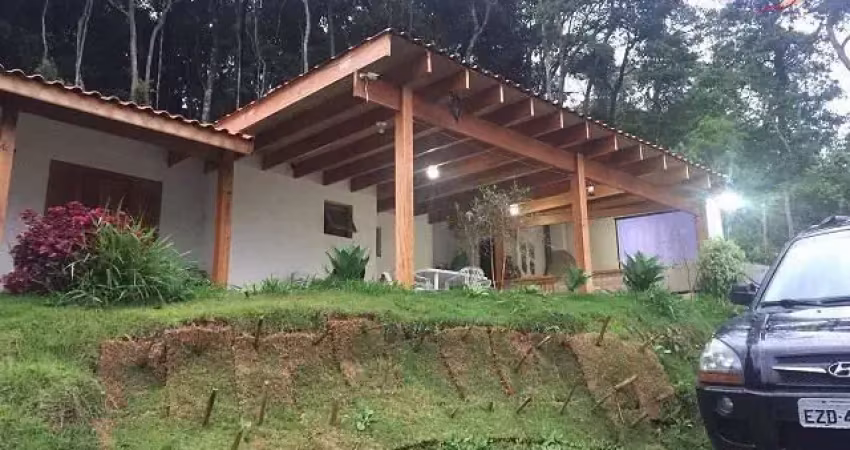 Casa com 4 dormitórios à venda, 240 m² por R$ 1.300.000,00 - Cantareira - Mairiporã/SP