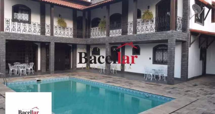 Casa em condomínio fechado com 6 quartos à venda na Rua Regina Laet, Tanque, Rio de Janeiro