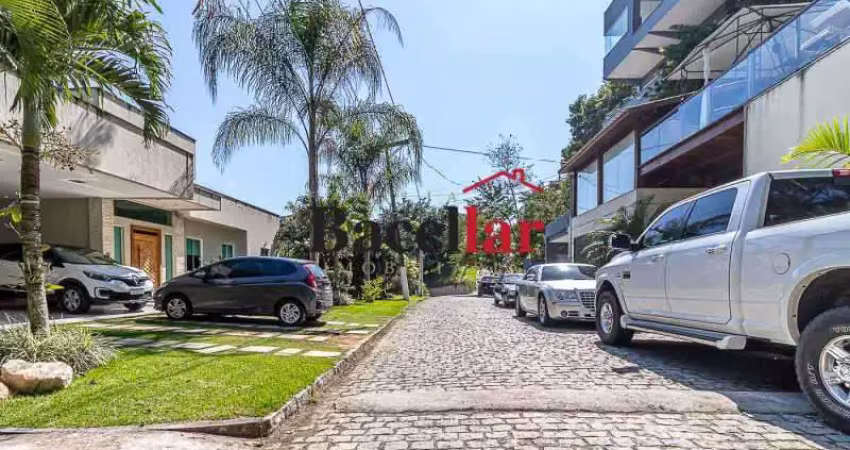 Casa em condomínio fechado com 4 quartos à venda na Avenida Nelson de Oliveira e Silva, Vila Progresso, Niterói