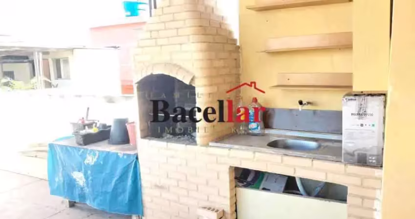 Casa com 2 quartos à venda na Avenida Dom Hélder Câmara, Piedade, Rio de Janeiro