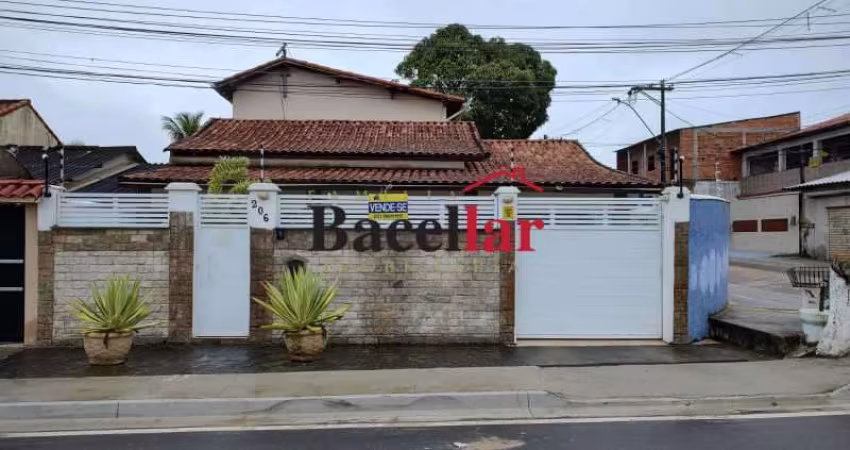 Casa com 4 quartos à venda na Rua Jerônimo, Fazendinha, Araruama