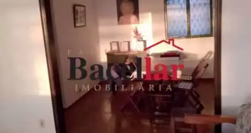 Casa com 3 quartos à venda na Rua Argos, Deodoro, Rio de Janeiro