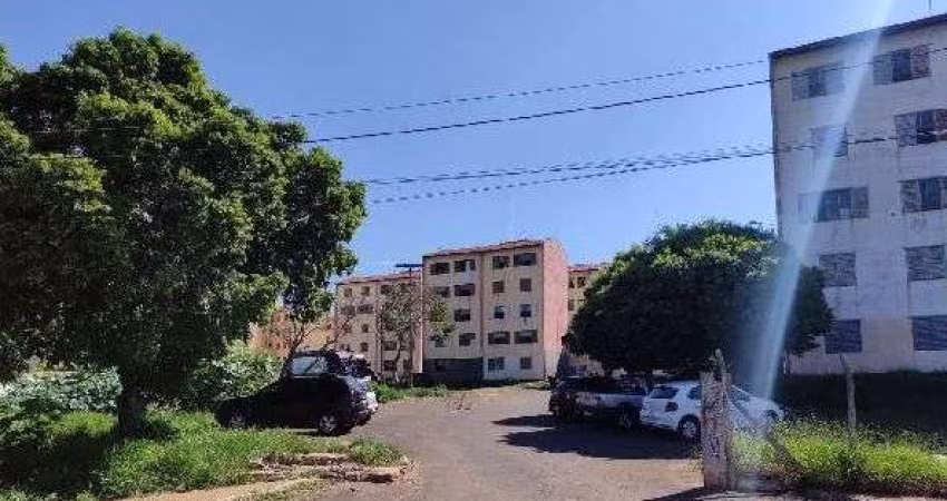 Apartamento com 2 dormitórios à venda, 45 m² por R$ 54.447,21 - Conjunto Habitacional Paulo Lúcio Nogueira - Marília/SP