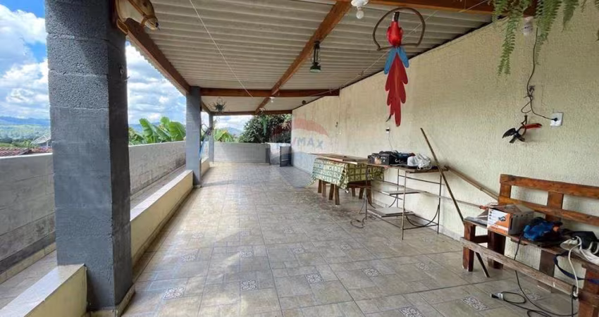 ACONCHEGANTE CASA A VENDA NO ARARAS DOS PEREIRA