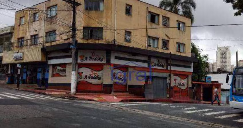 Imóvel para renda com 3 lojas, 6 apartamentos e 1 sobrado à venda, 1300 m² por R$ 5.300.000 - Vila Guarani - São Paulo/SP
