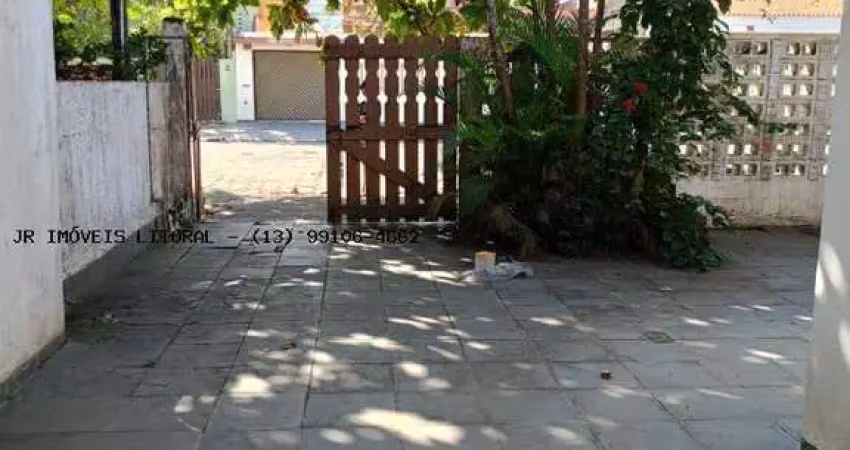 Casa para venda em itanhaém, centro, 5 dormitórios, 3 suítes, 4 banheiros, 2 vagas