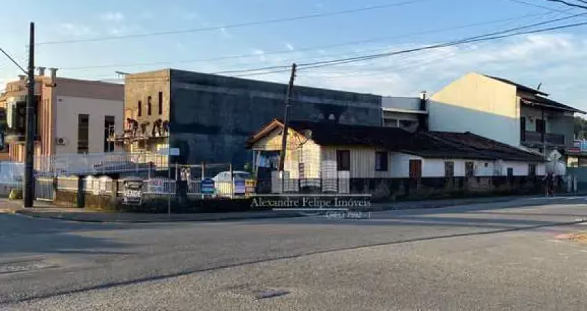Casa comercial à venda na Rua Porto Alegre, 949, Tapajós, Indaial