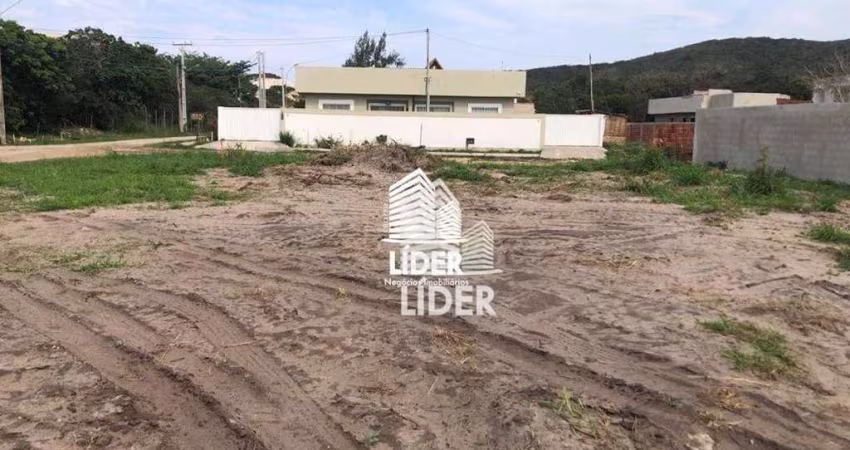 Casa com 2 dormitórios à venda por R$ 240.000,00 - Parque Balneário São Francisco - Cabo Frio/RJ