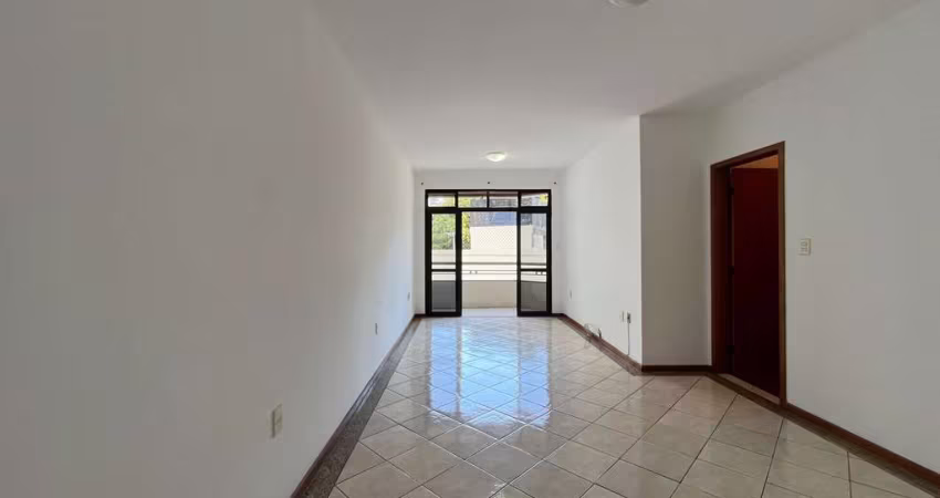 Apartamento à venda com 3 dormitórios (sendo 1 suíte), no bairro Kobrasol - São José/ SC.