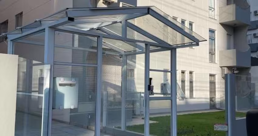 Apartamento 2 dormitórios situado no kobrasol