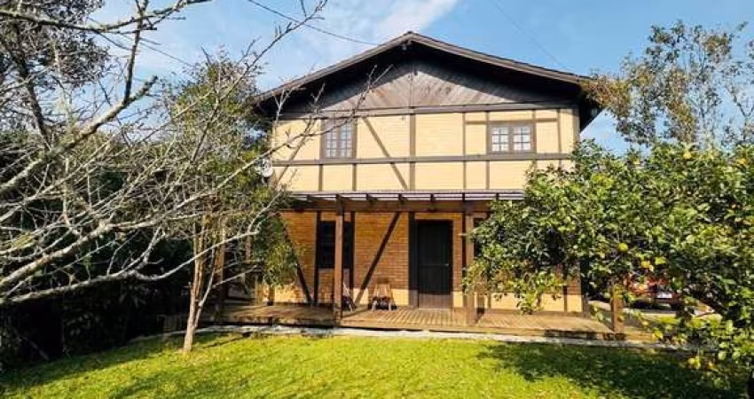 Chácara Maravilhosa com 2 Casas em São Bonifácio