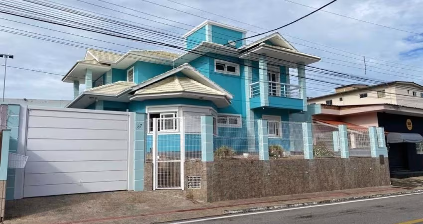 Casa 4 dormitórios em são José