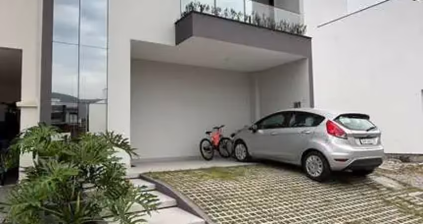 Casa com 3 quartos à venda na Avenida Wilson Castelo Branco, 700, Deltaville, Biguaçu