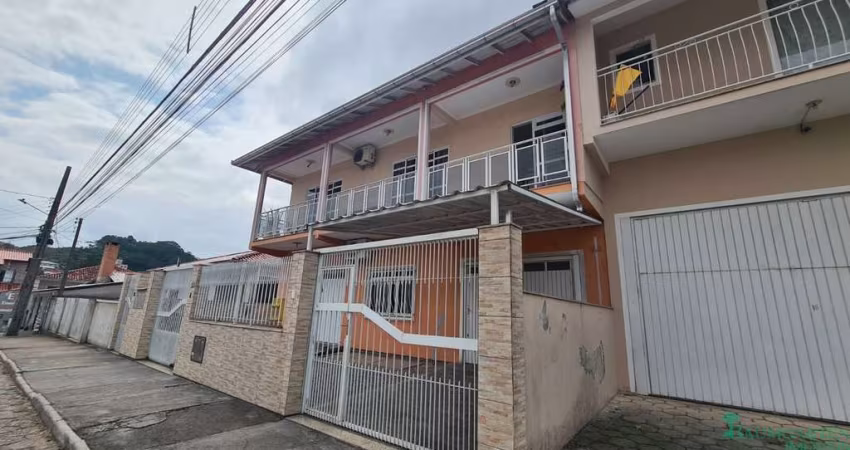 Casa na Palhoça