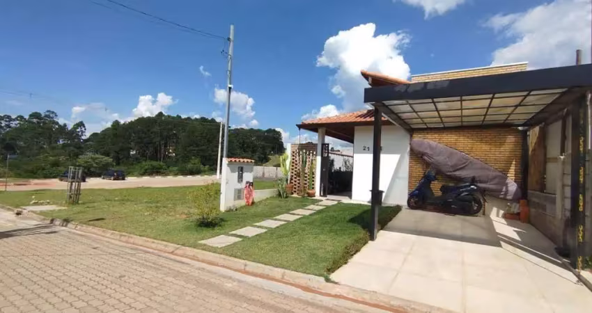 Casa com 2 dormitórios à venda, 112 m² por R$ 690.000,00 - Lago dos Pássaros - Cotia/SP