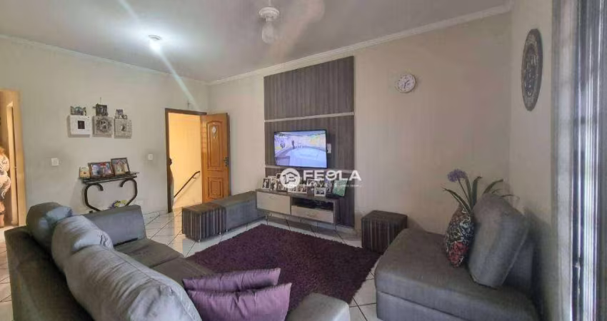 Casa com 3 dormitórios para alugar, 220 m² por R$ 2.620,00/mês - Jardim São Domingos - Americana/SP