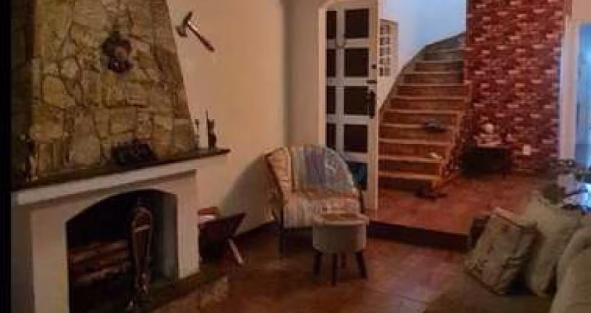 Sobrado com 3 dormitórios à venda, 200 m² por R$ 922.200,00 - Chácara Inglesa - São Paulo/SP
