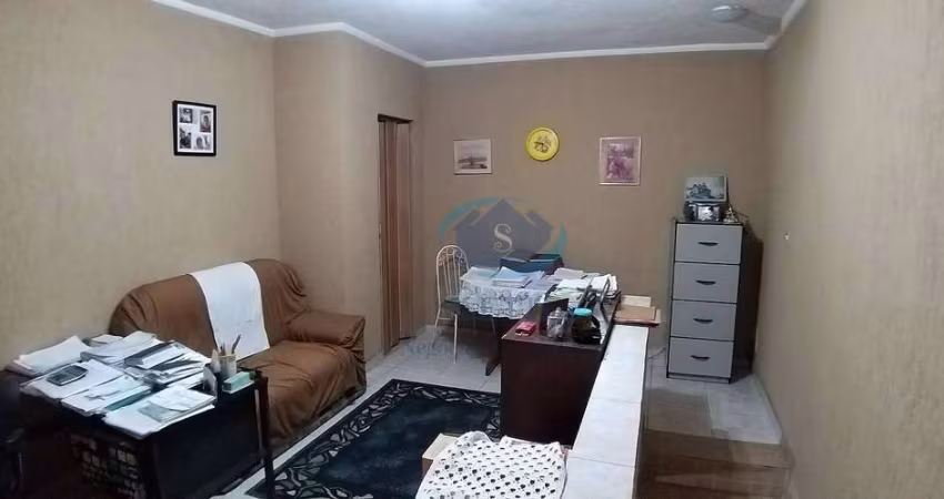 Sobrado 2 dormitórios,ótimo estado,boa localização,2 vagas cobertas e livres,entrada lateral,quintal com churrasqueira,oportunidade,aceita proposta.