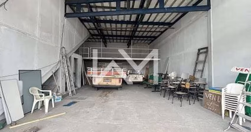 Salão comercial à venda com 2 pavimentos e mezanino, 250m² por R$ 800.000,00 em Cocaia, Guarulhos -