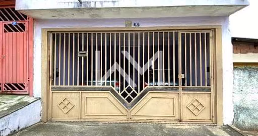 Excelente Sobrado de Duas Casas com 3 dormitório, 2 vagas para carro,  2 banheiros, Quintal, 197,86