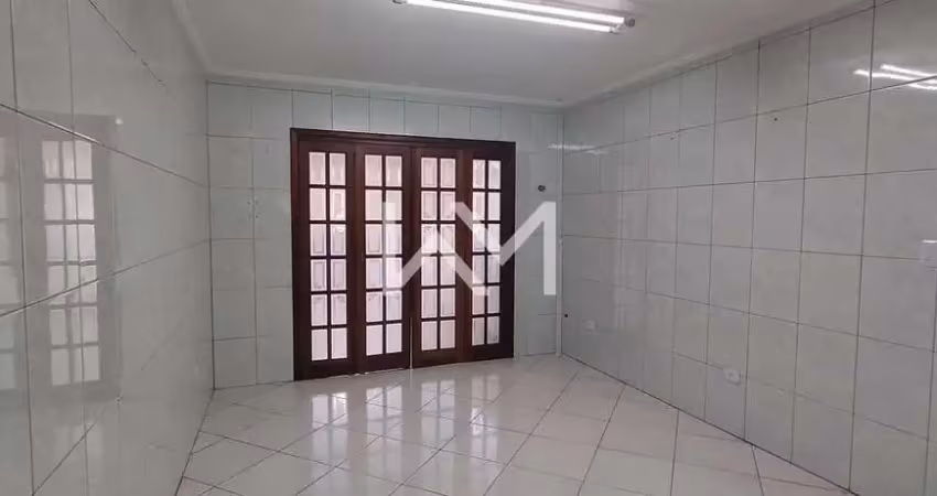 Sobrado à venda com 3 quartos, 1 suíte, área para salão de festas e área gourmet, jardim bom clima,