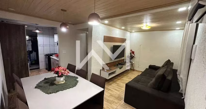 Ótima casa à venda com 2 dormitórios, sendo 1 suíte, 1 banheiro, 2 vagas de garagem, jardim são car