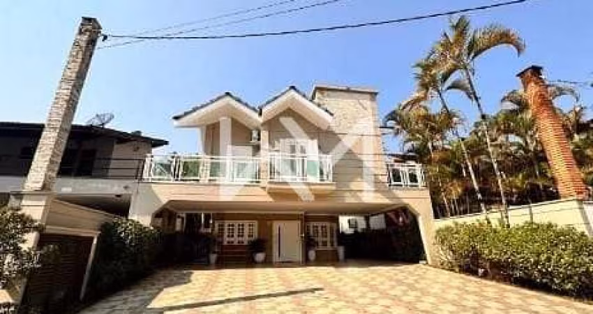 **Venda de Sobrado Mobiliado na Riviera de São Lourenço – Módulo 26**