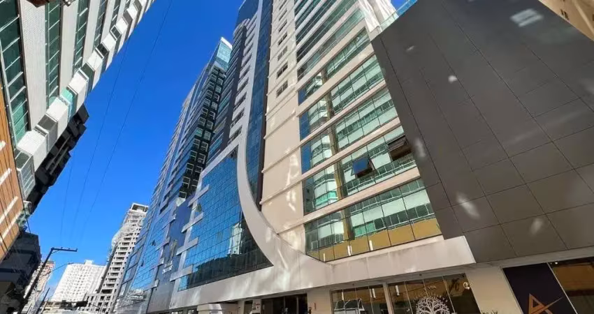 Apartamento com 3 quartos à venda em Meia Praia, Itapema 