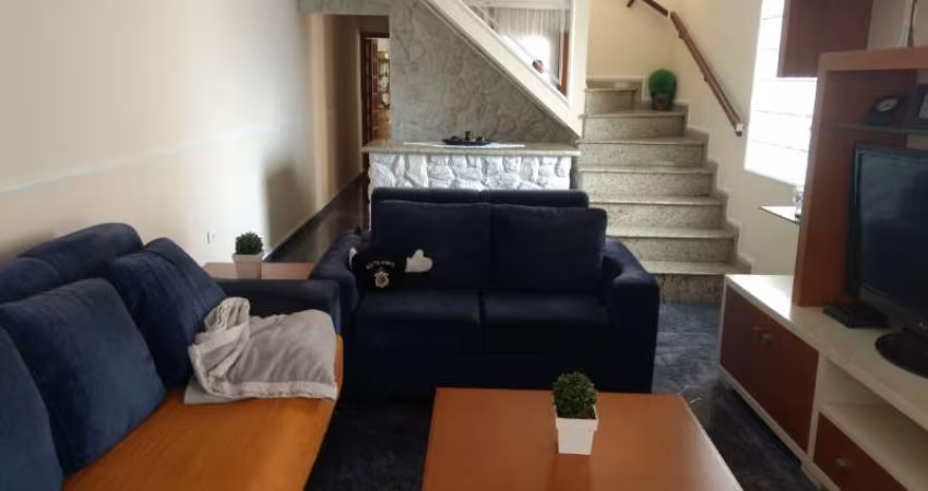 Imperdível Sobrado à Venda em São Paulo-SP, Vila Guilhermina: 3 Quartos, 1 Suíte, 2 Salas, 4 Banheiros, 5 Vagas, 250m²!