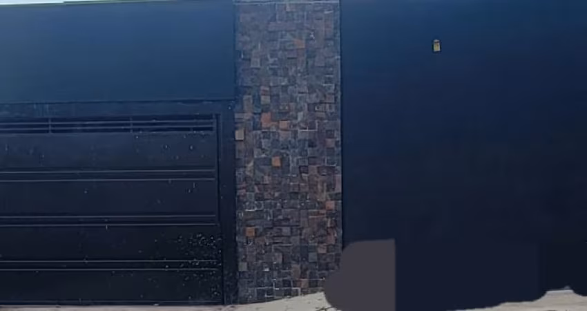 Linda casa ..com área gourmet