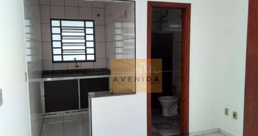 Casa com 1 dormitório para alugar, 70 m² por R$ 1.300,00/mês - João Aranha - Paulínia/SP