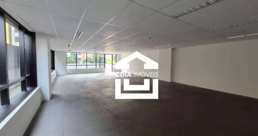 Conjunto comercial para locação com 218 m² e 2 vagas, localizado em pinheiros.