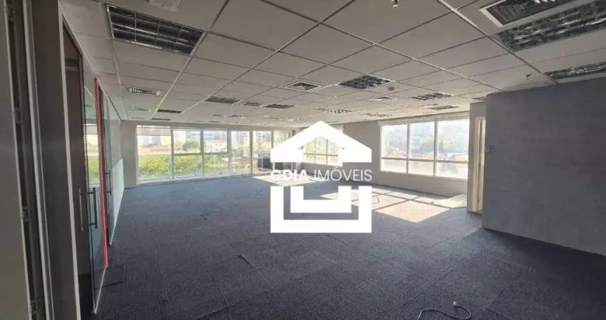 Conjunto comercial para locação com 10 salas, 4 banheiros e 16 vagas de garagem, localizado em pinheiros.