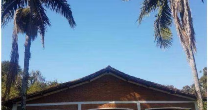 Chácara á venda em área rural de Mairiporã !