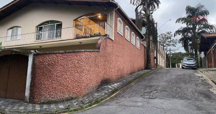 Casa com 3 dormitórios à venda, 269 m² por R$ 850.000,00 - Cidade Jardim - Mairiporã/SP