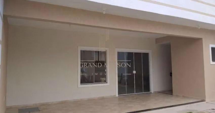 Casa à venda, no condomínio dos pássaros,  em cabo frio, ogiva, com 4 quartos, 180m²